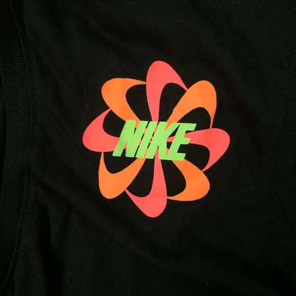 Nike Tank Top - Picture 5 of 5
